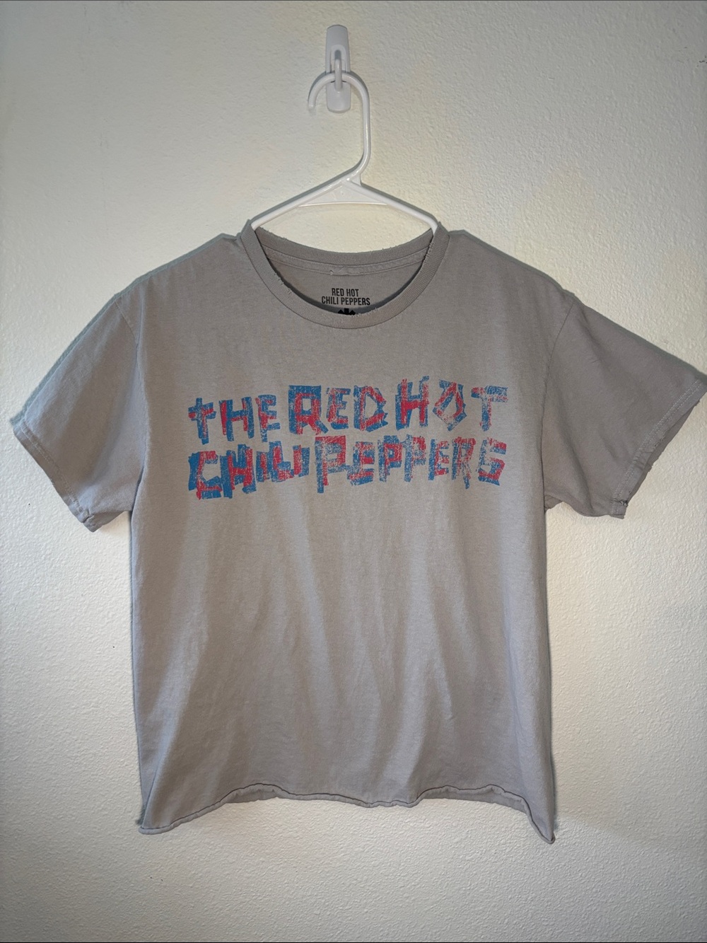 Red Hot Chili Peppers Distressed Graphic Tee - Short Sleeve Band Shirt -506sku
